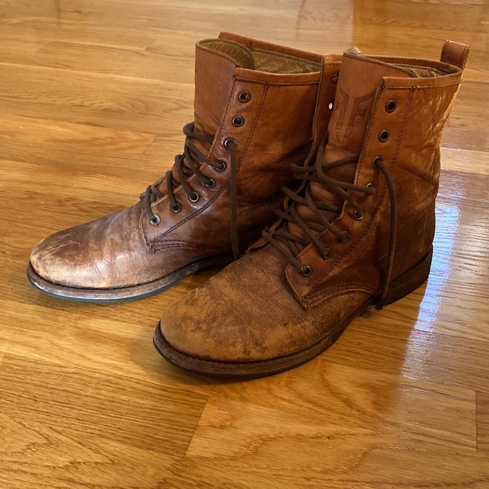 Frye Veronica Combat Boot Size 9.5